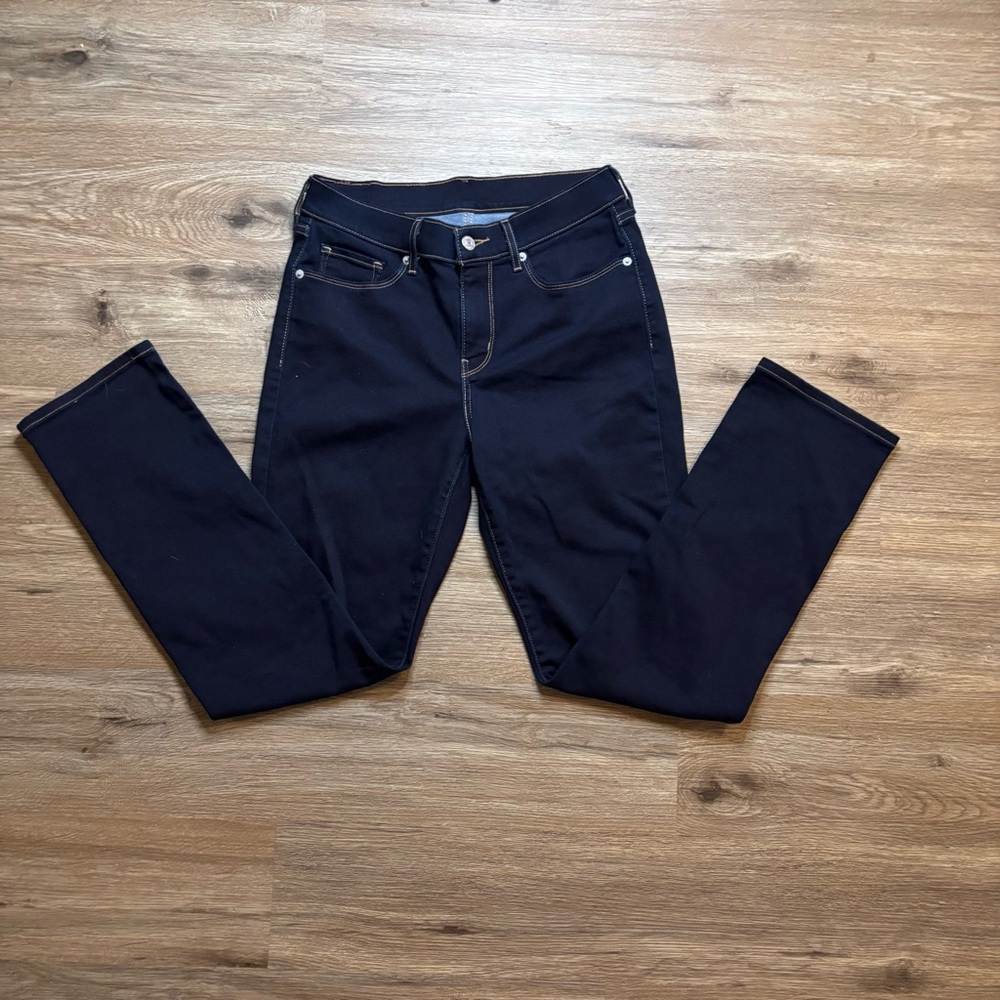 Levi's Dark Wash Skinny Jeans